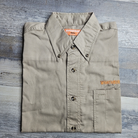 Whataburger Men's Khaki Uniform Shirt Button Down NEW - Picture 1 of 4
